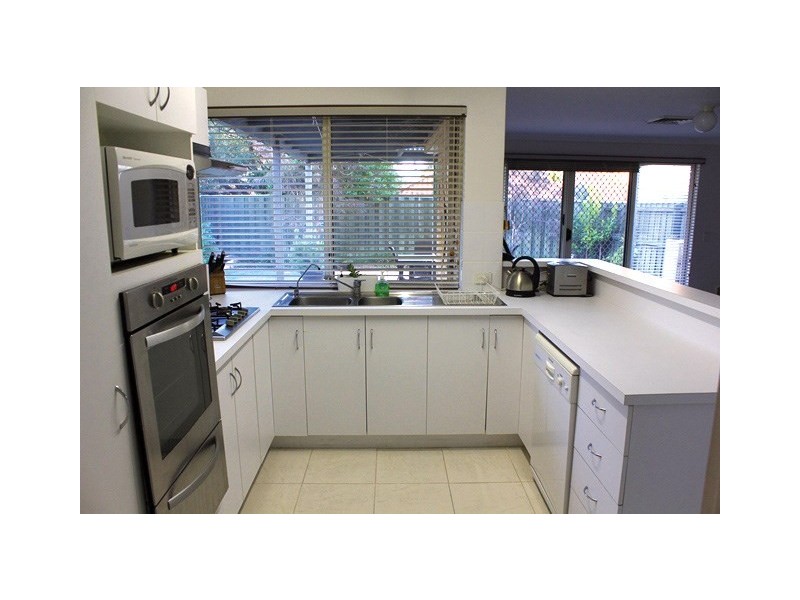 17 Ellen Brook Drive, The Vines WA 6069