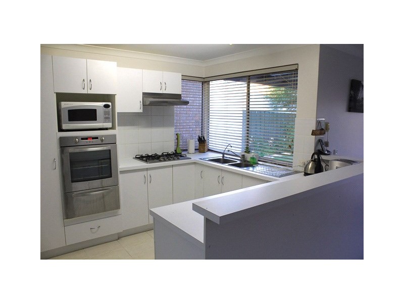 17 Ellen Brook Drive, The Vines WA 6069