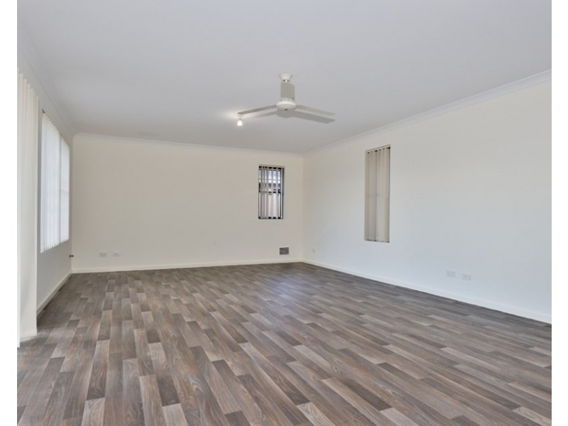 7 Newland Road, Ellenbrook WA 6069