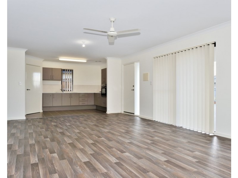 7 Newland Road, Ellenbrook WA 6069