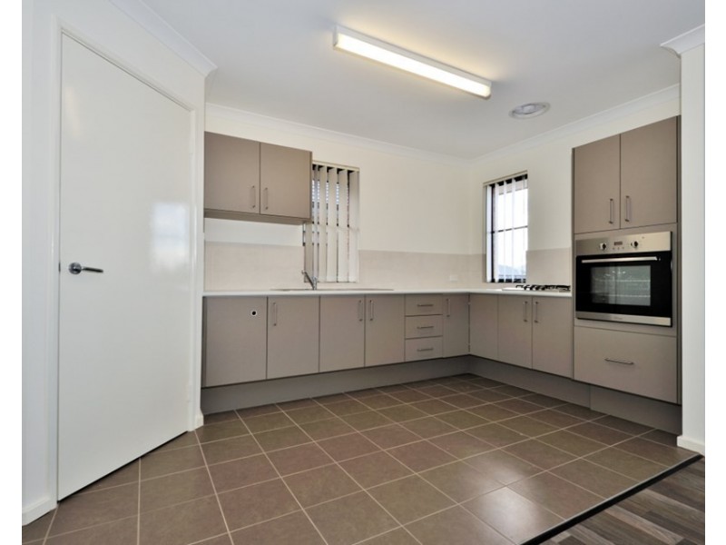 7 Newland Road, Ellenbrook WA 6069