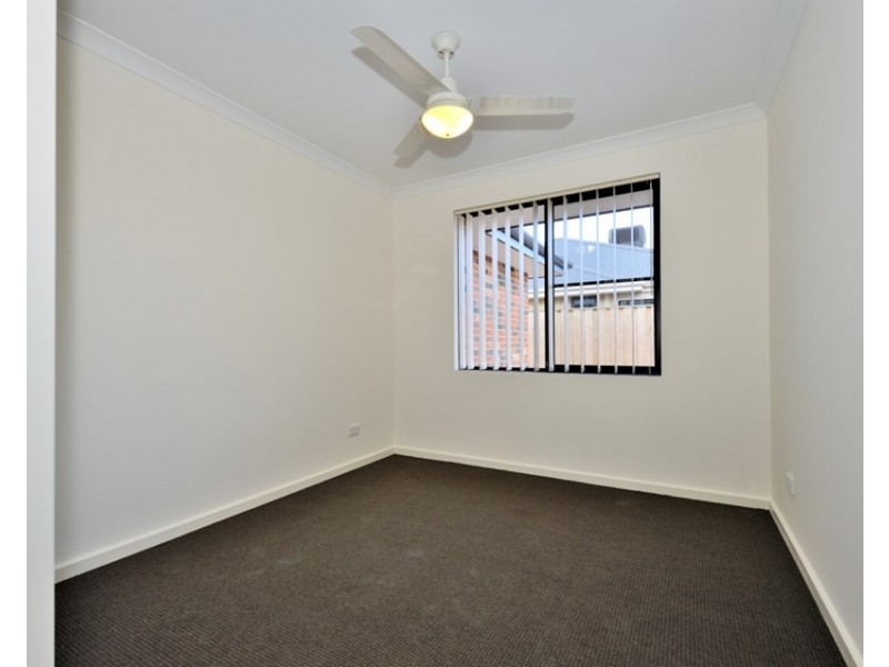 7 Newland Road, Ellenbrook WA 6069