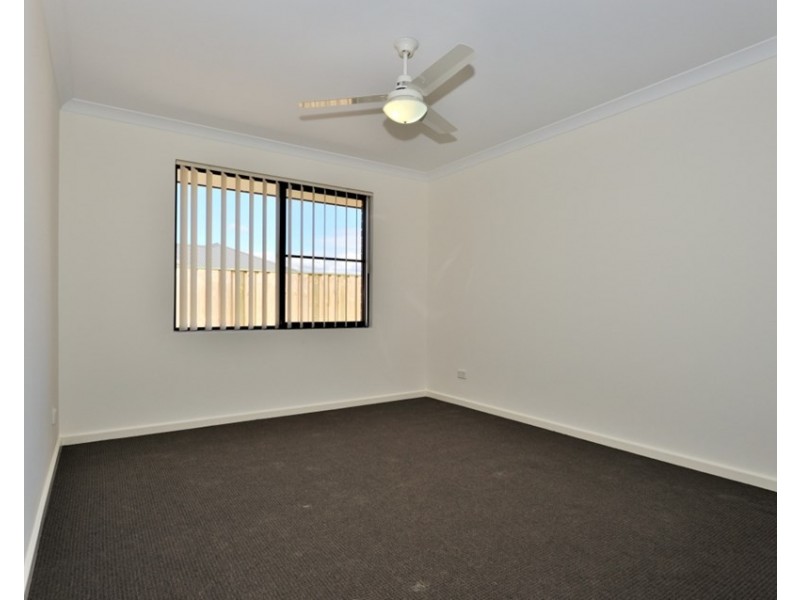7 Newland Road, Ellenbrook WA 6069