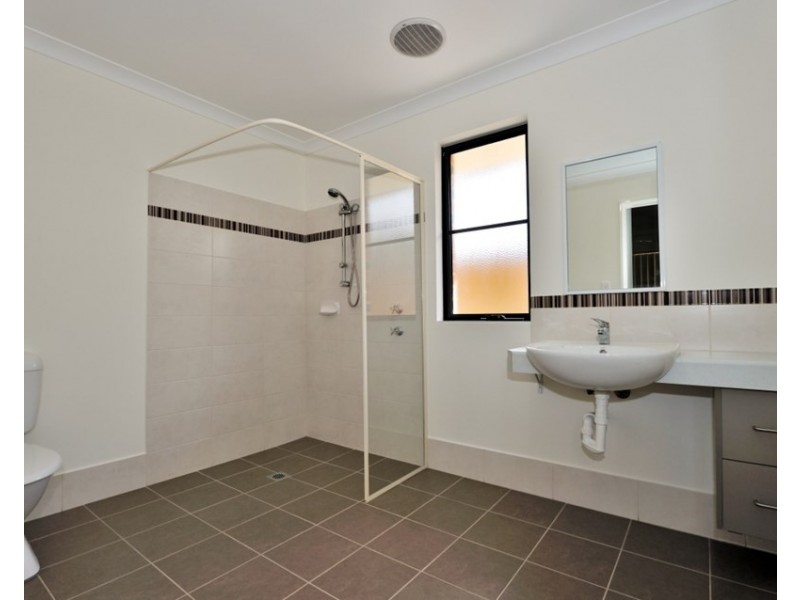 7 Newland Road, Ellenbrook WA 6069