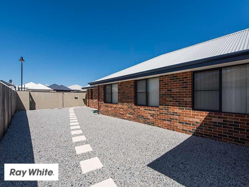 7 Newland Road, Ellenbrook WA 6069