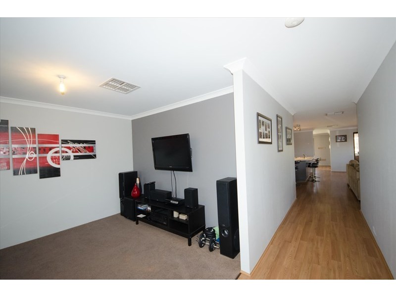 26 Brigalow Bend, Ellenbrook WA 6069