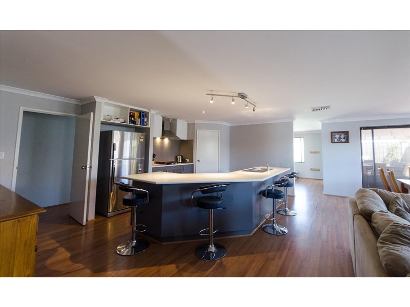 26 Brigalow Bend, Ellenbrook WA 6069