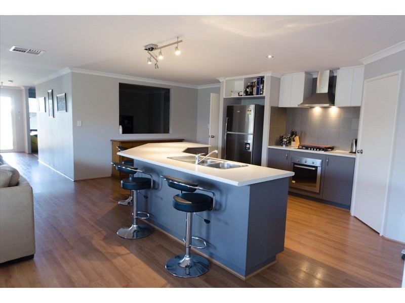 26 Brigalow Bend, Ellenbrook WA 6069