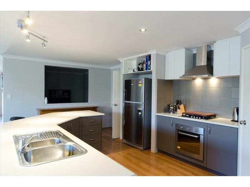 26 Brigalow Bend, Ellenbrook WA 6069