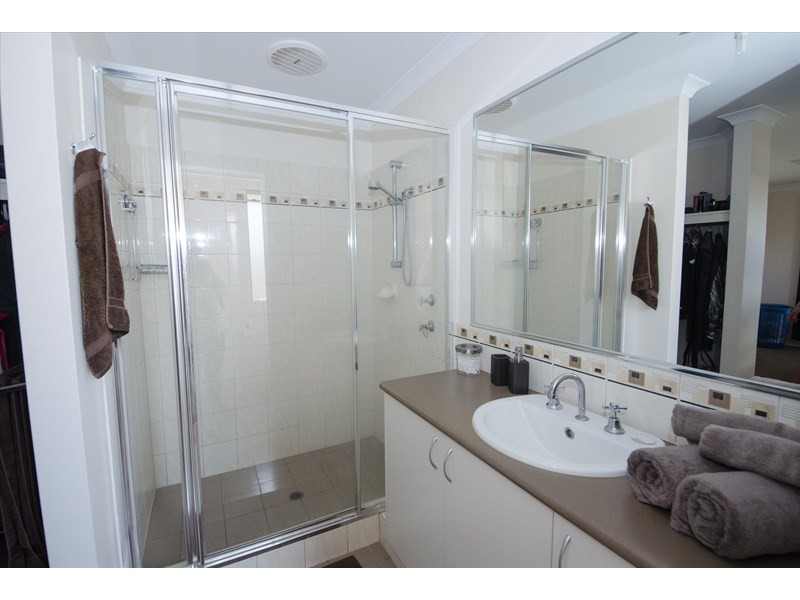 26 Brigalow Bend, Ellenbrook WA 6069