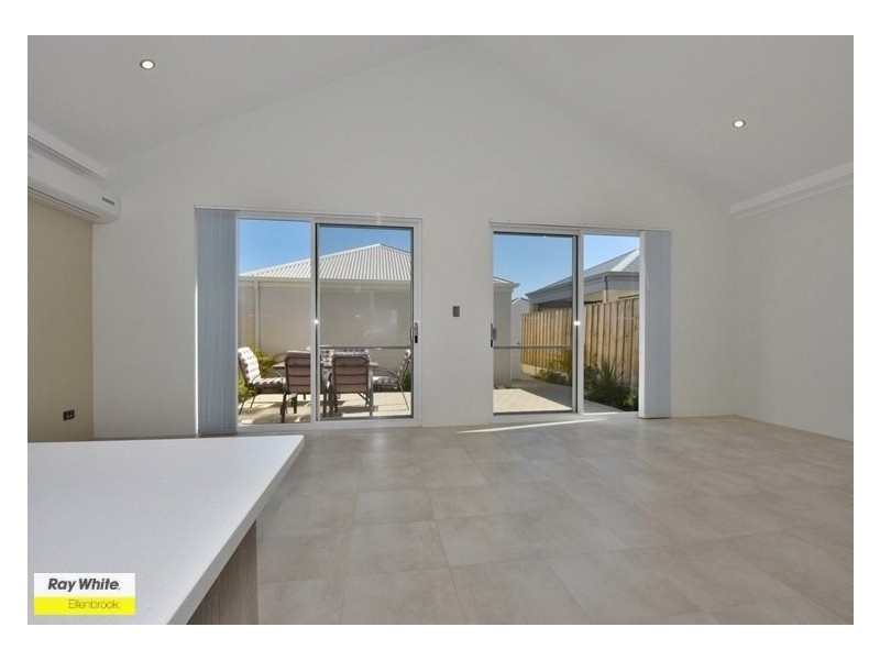 6 Finke Alley, Ellenbrook WA 6069