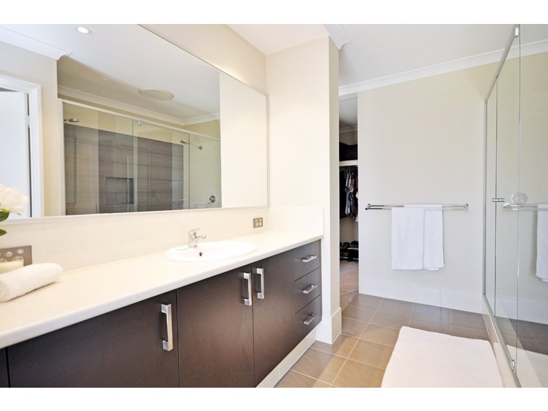 11 Mayroyd Drive, Ellenbrook WA 6069