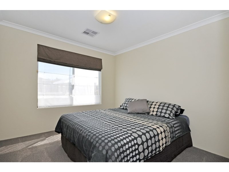 11 Mayroyd Drive, Ellenbrook WA 6069