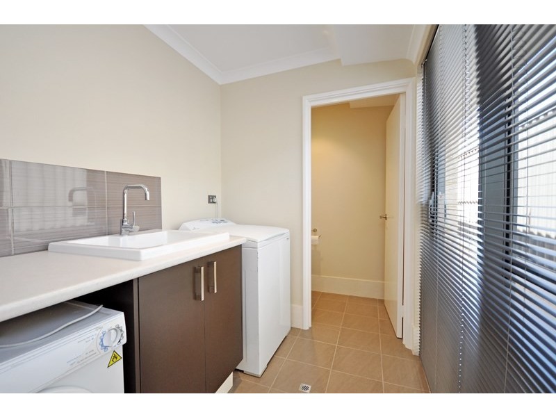 11 Mayroyd Drive, Ellenbrook WA 6069