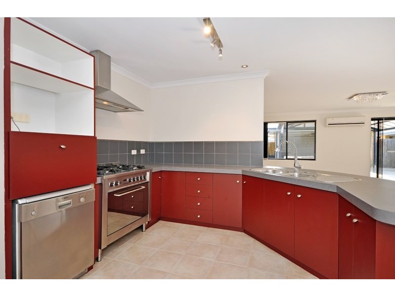 12 Flora Valley Grove, Ellenbrook WA 6069