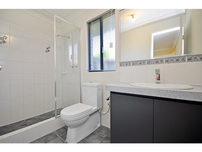 12 Flora Valley Grove, Ellenbrook WA 6069