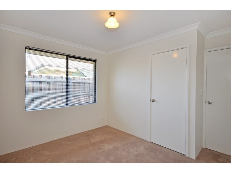12 Flora Valley Grove, Ellenbrook WA 6069