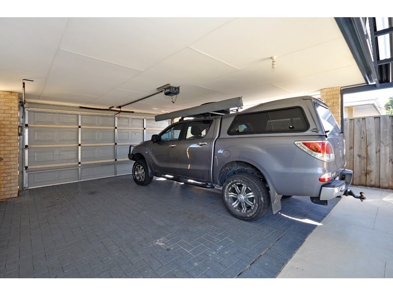 12 Flora Valley Grove, Ellenbrook WA 6069