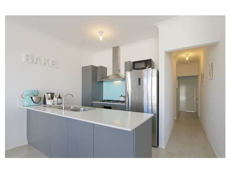 24 Delphi Way, Aveley WA 6069