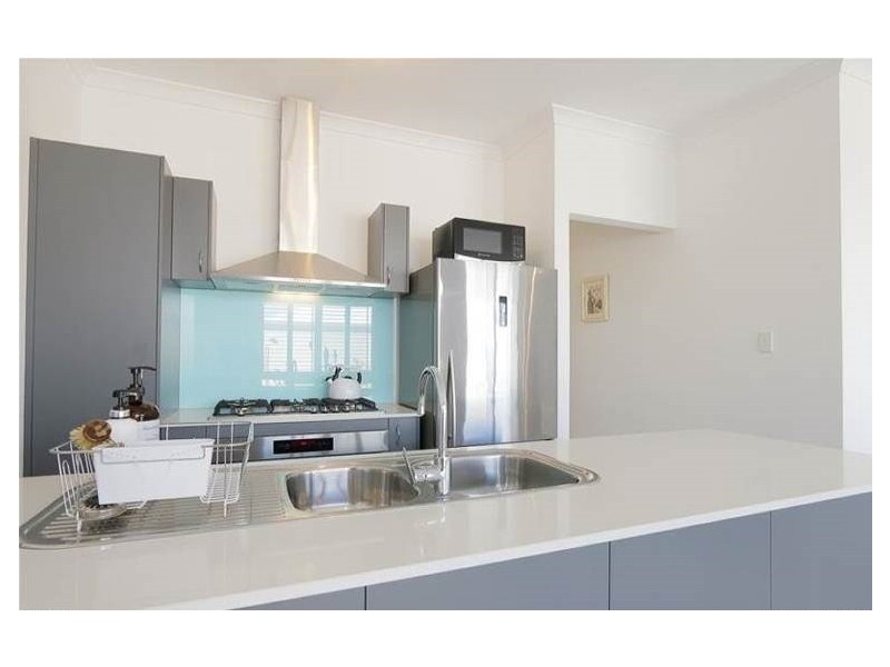 24 Delphi Way, Aveley WA 6069