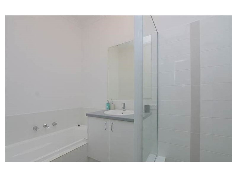 24 Delphi Way, Aveley WA 6069