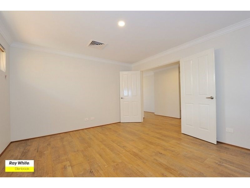 27 Hawthornden Avenue, Ellenbrook WA 6069