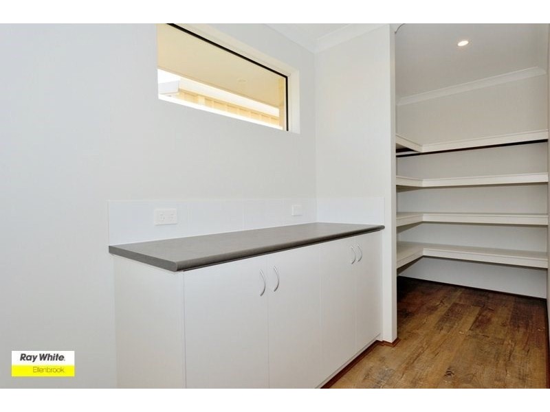 27 Hawthornden Avenue, Ellenbrook WA 6069