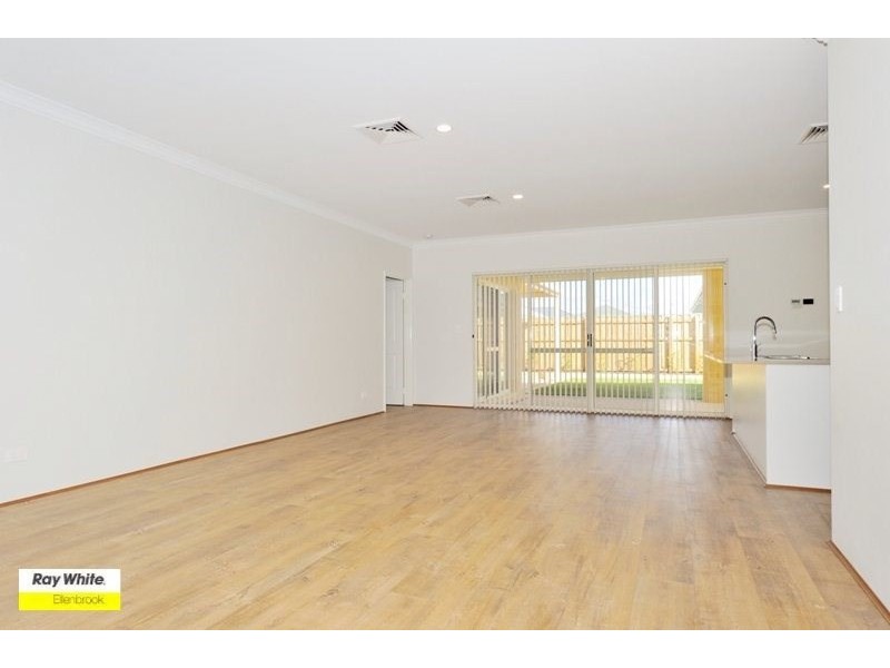 27 Hawthornden Avenue, Ellenbrook WA 6069