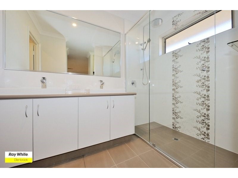 27 Hawthornden Avenue, Ellenbrook WA 6069