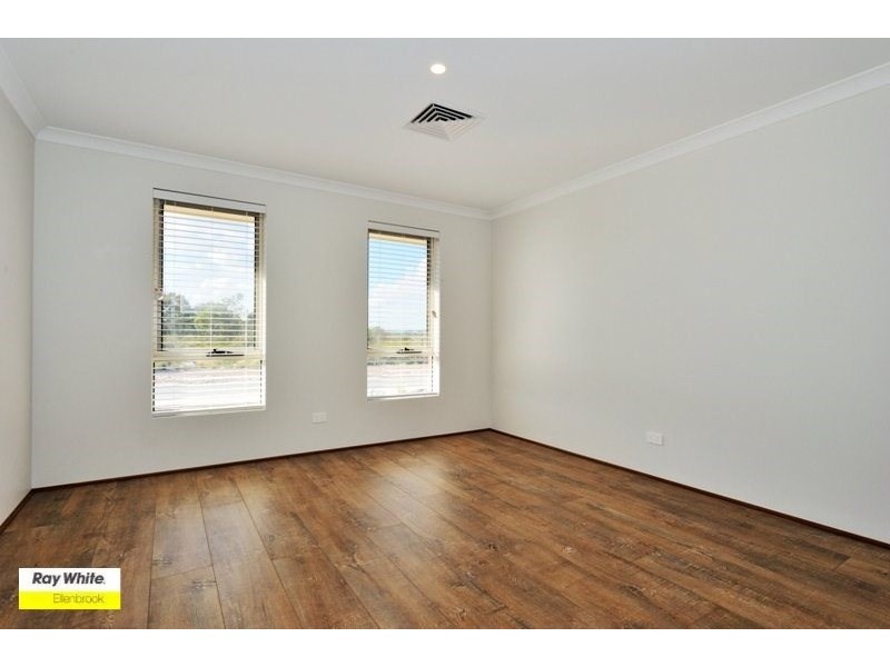 27 Hawthornden Avenue, Ellenbrook WA 6069