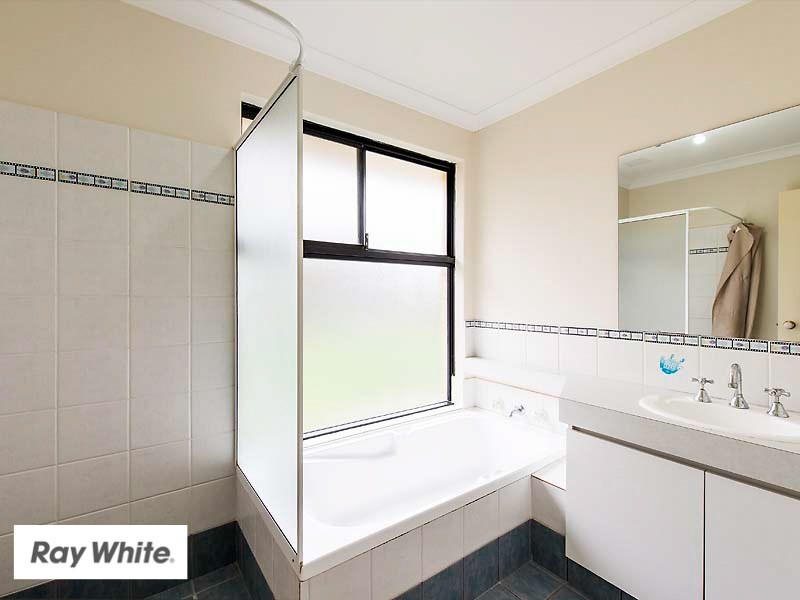 3 Vaucluse Crescent, Ellenbrook WA 6069