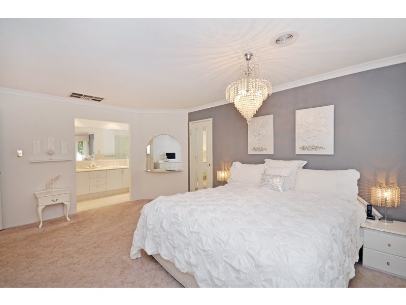 9 Edingley Street, Aveley WA 6069