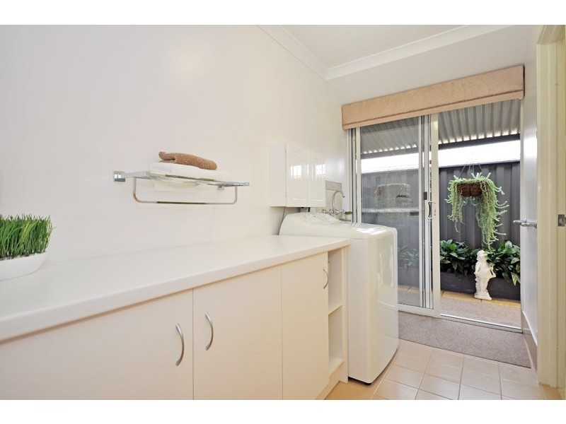 9 Edingley Street, Aveley WA 6069