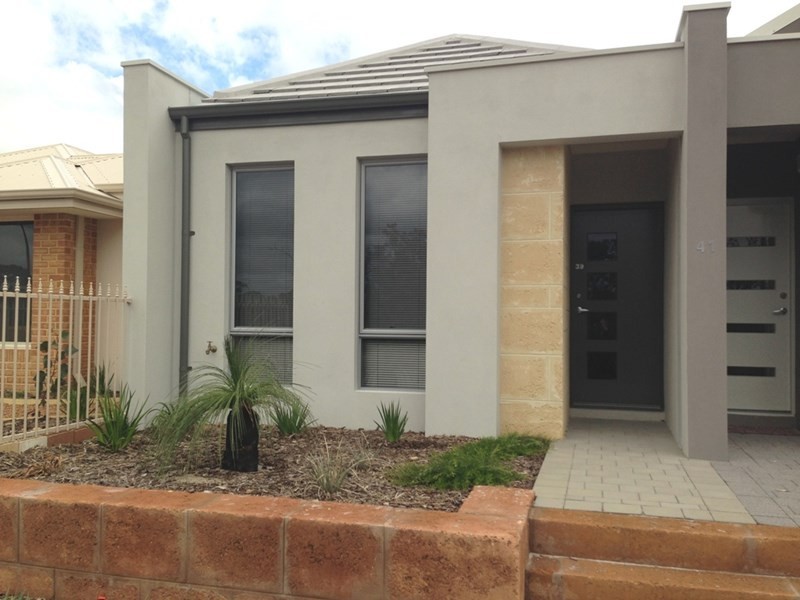 39 Grassdale Parkway, Ellenbrook WA 6069