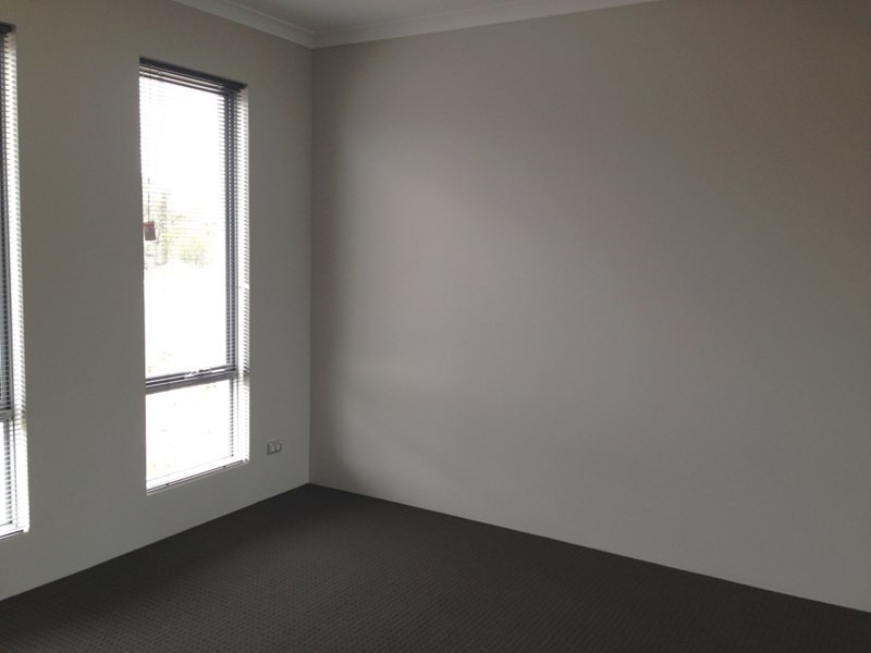 39 Grassdale Parkway, Ellenbrook WA 6069