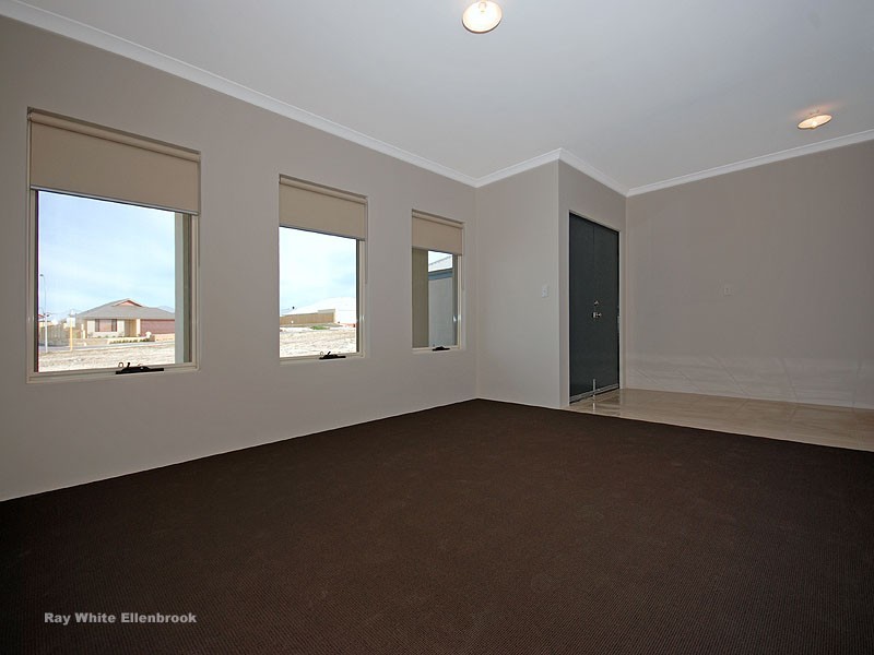 29 Boxgrove Loop, Ellenbrook WA 6069