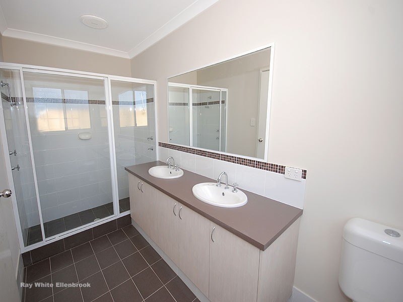 29 Boxgrove Loop, Ellenbrook WA 6069