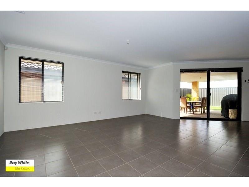12 Gamin Vista, Aveley WA 6069
