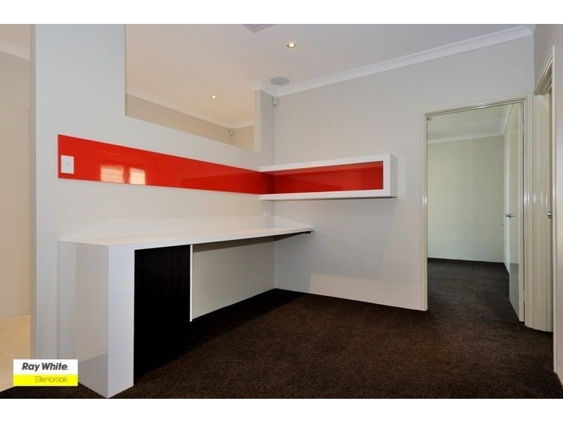 19 Virago Street, Aveley WA 6069