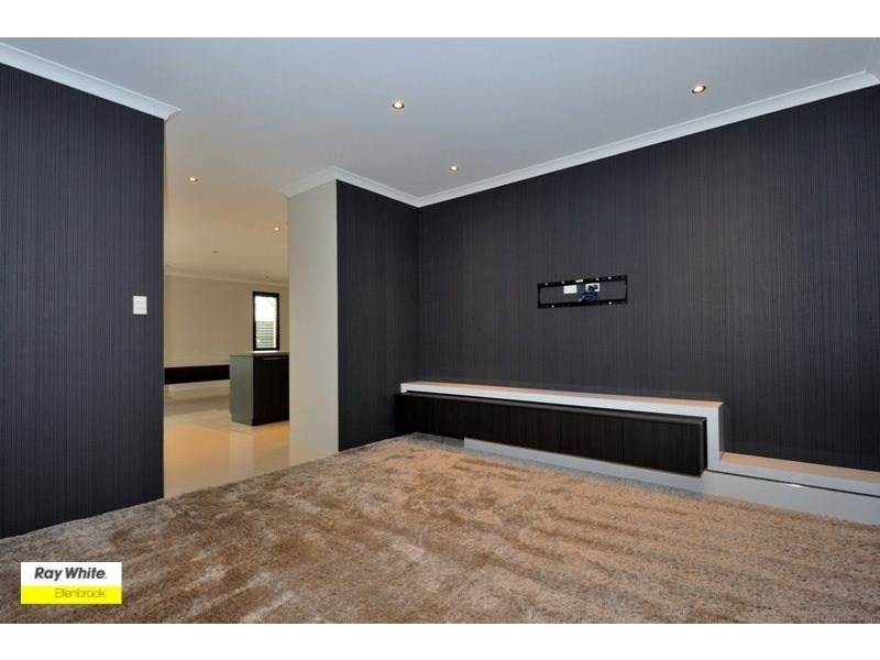 19 Virago Street, Aveley WA 6069