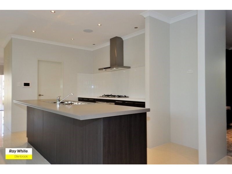 19 Virago Street, Aveley WA 6069