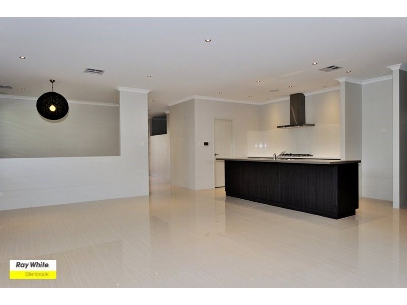 19 Virago Street, Aveley WA 6069