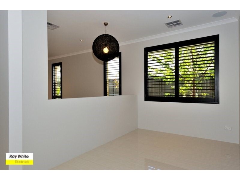 19 Virago Street, Aveley WA 6069