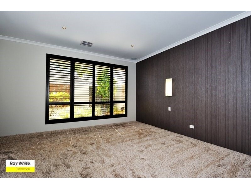 19 Virago Street, Aveley WA 6069