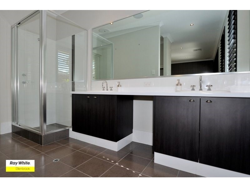 19 Virago Street, Aveley WA 6069