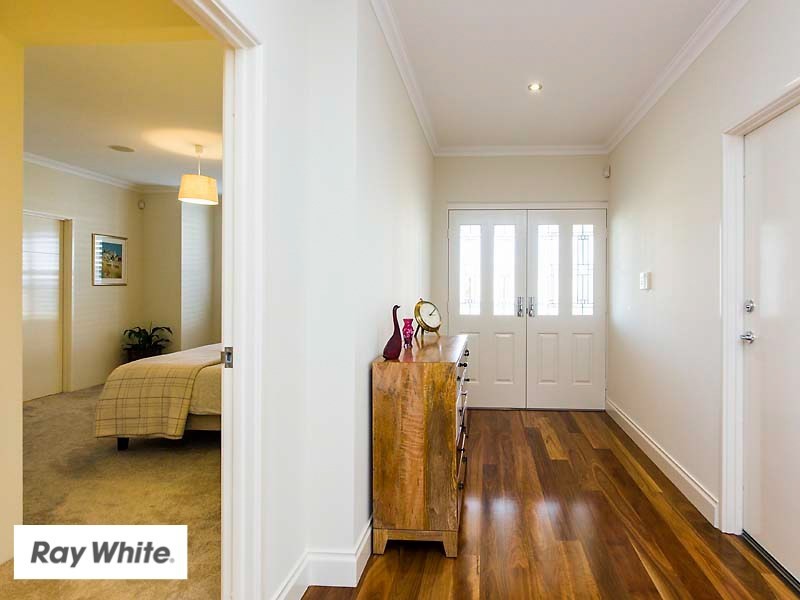 6 Othello Brace, The Vines WA 6069