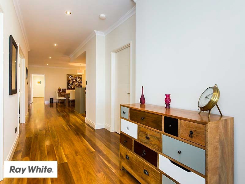 6 Othello Brace, The Vines WA 6069