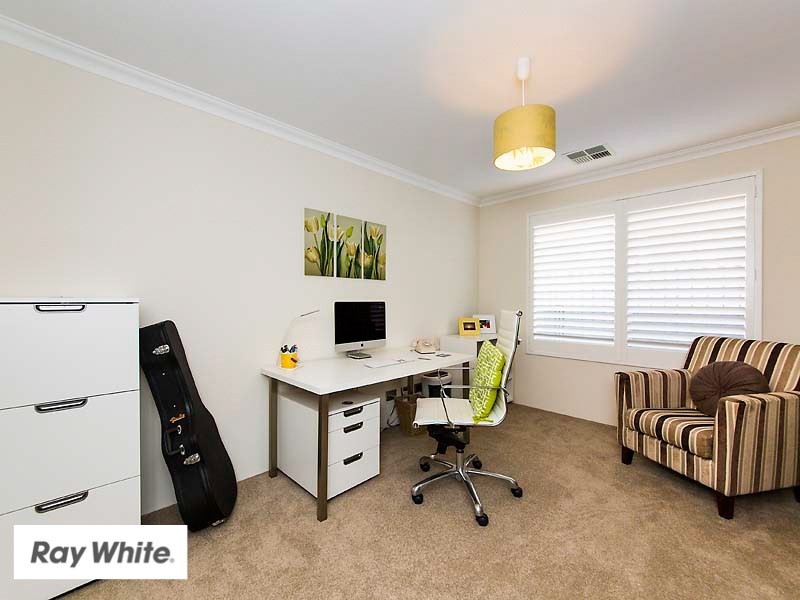 6 Othello Brace, The Vines WA 6069