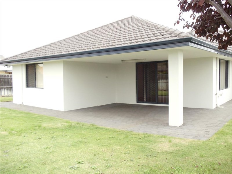 9 Alderley Close, Ellenbrook WA 6069