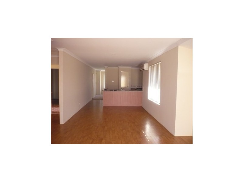 8 Dunrobin Drive, Ellenbrook WA 6069